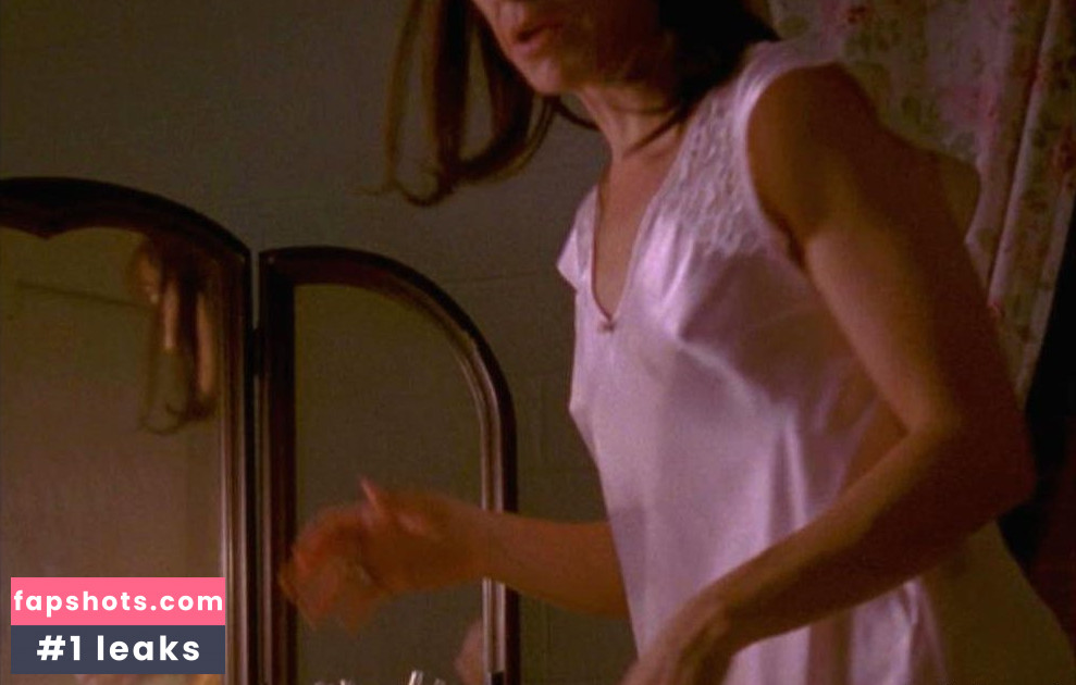 Felicity Huffman Nude Leaks OnlyFans Photos #18 - LeakJerk