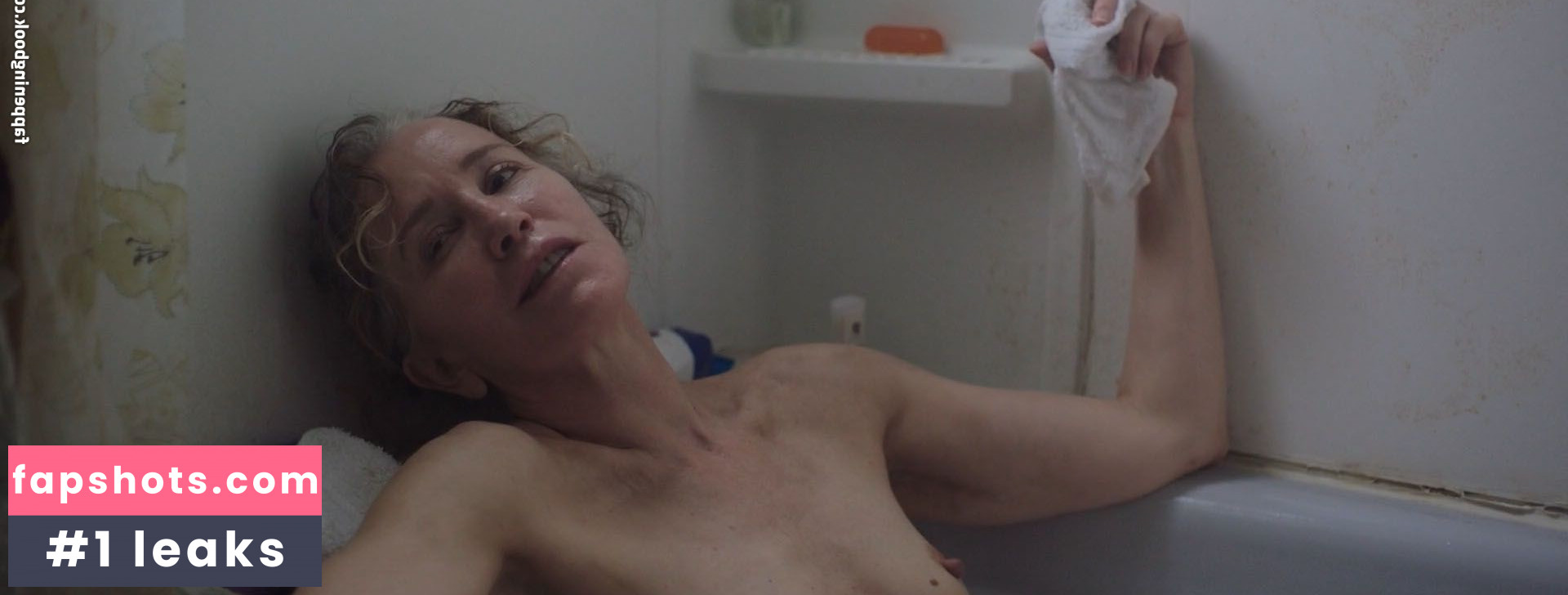 Felicity Huffman Nude Leaks OnlyFans Photos #7 - LeakJerk