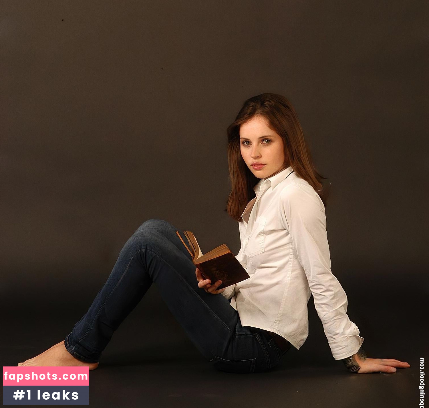 Felicity Jones gallery photo #91