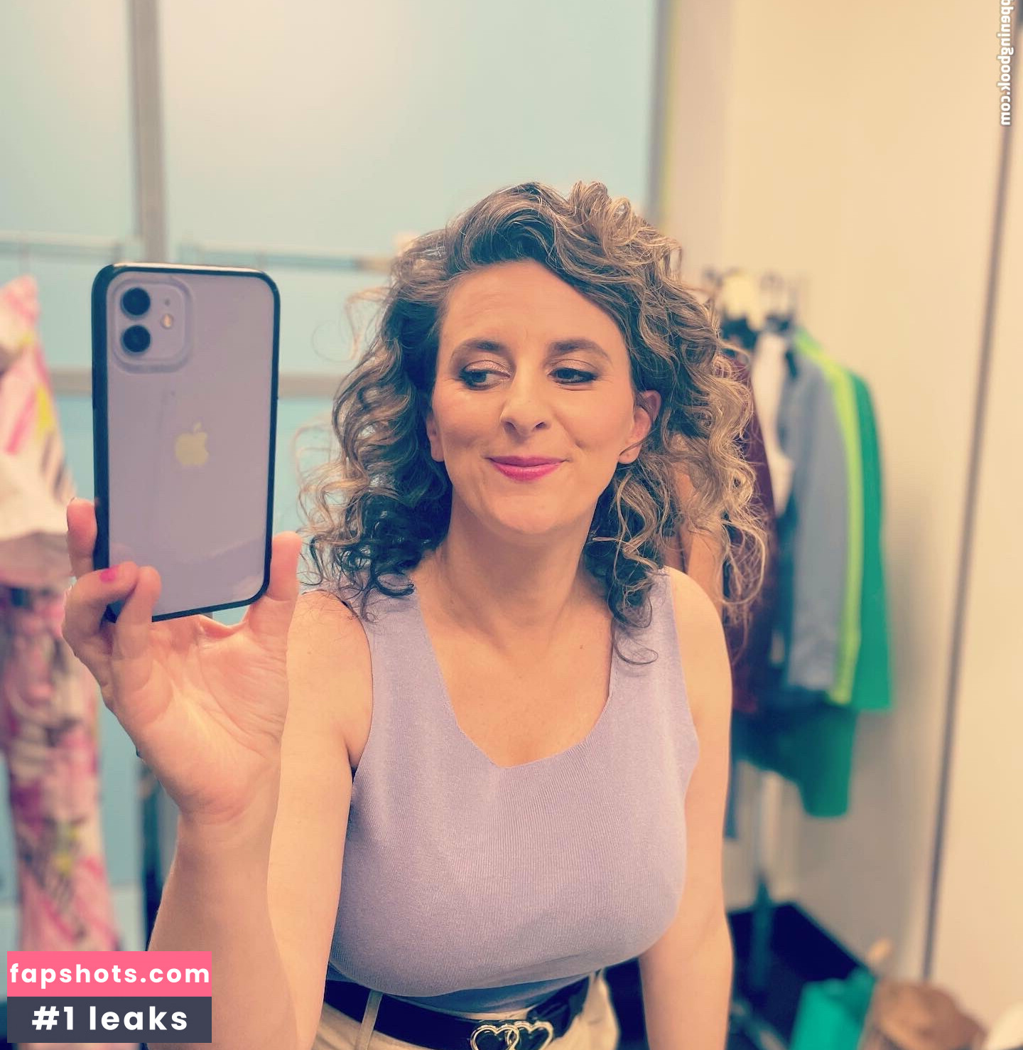 Felicity Ward gallery photo #4