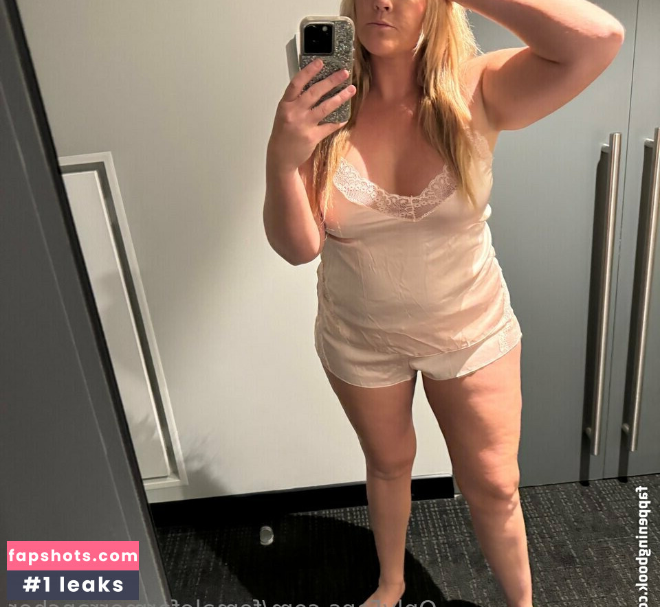 Female Farmer Rancher nude babe gallery