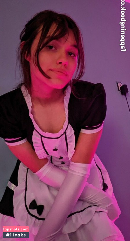 FemboyMaths nude babe gallery