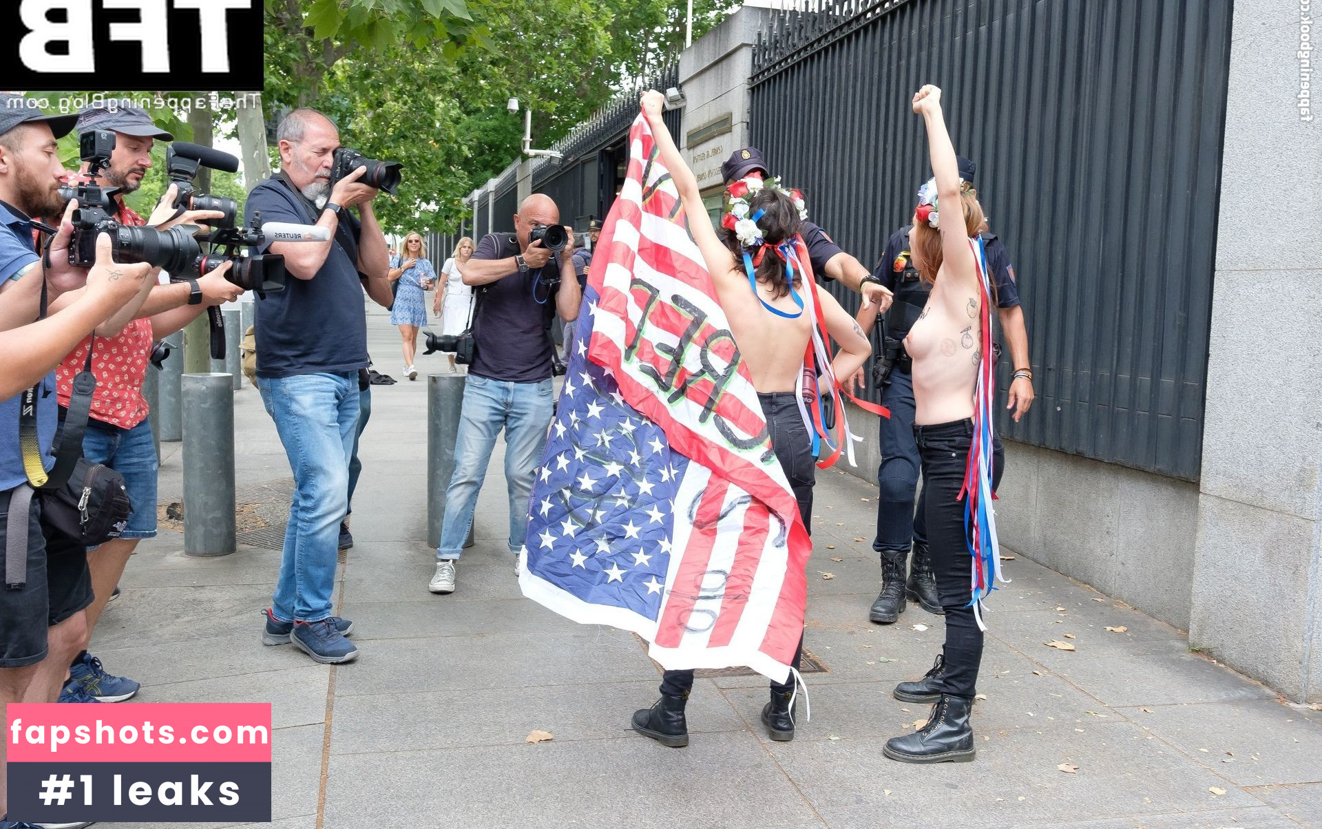 Femen gallery photo #31