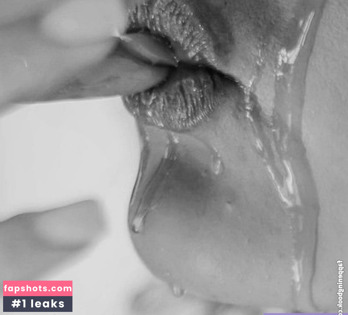 Femfoxebabe gallery photo #43