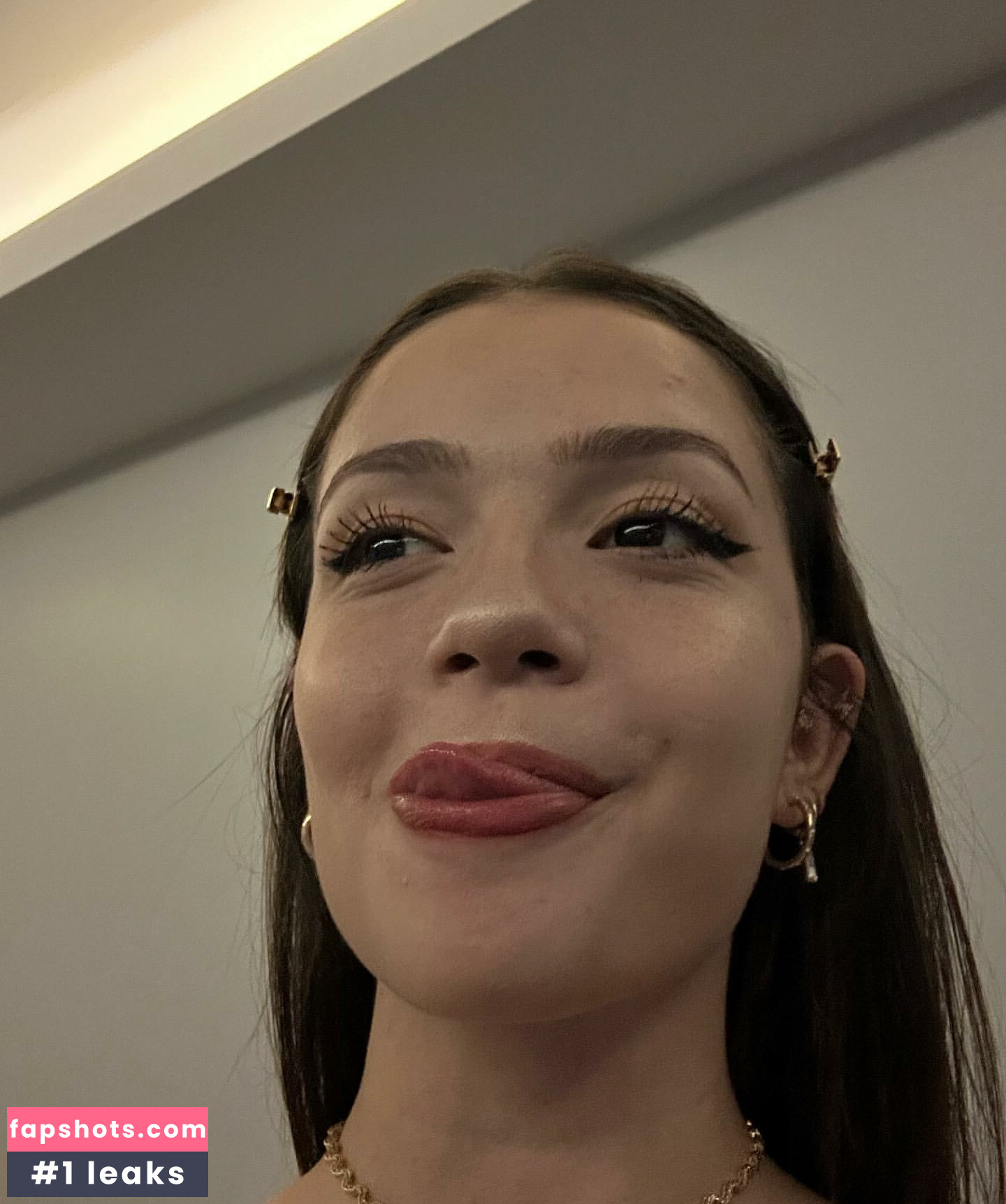 Feride Özdinç gallery photo #5