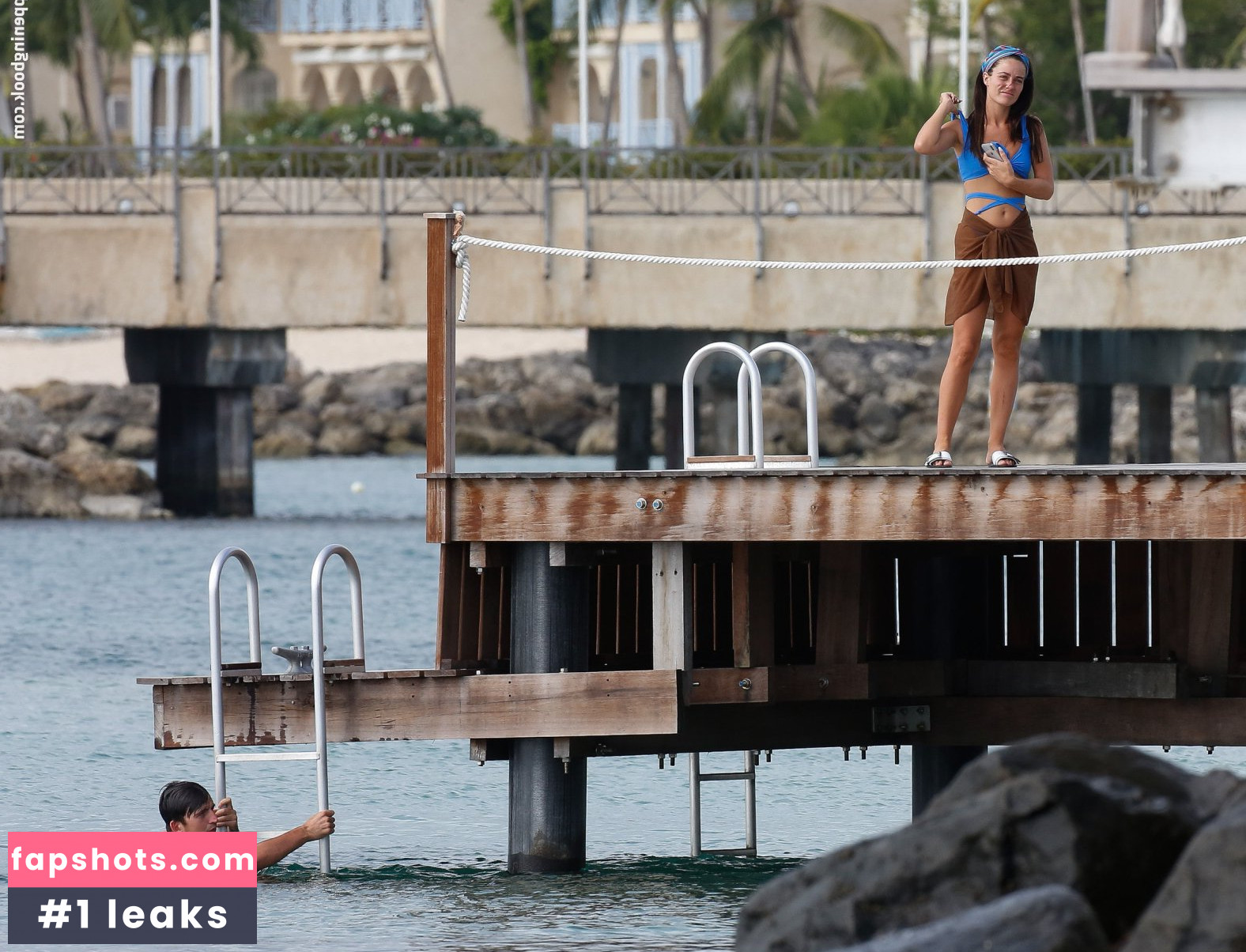 Fern Hawkins gallery photo #14