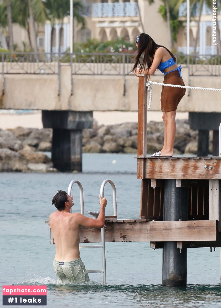 Fern Hawkins gallery photo #32