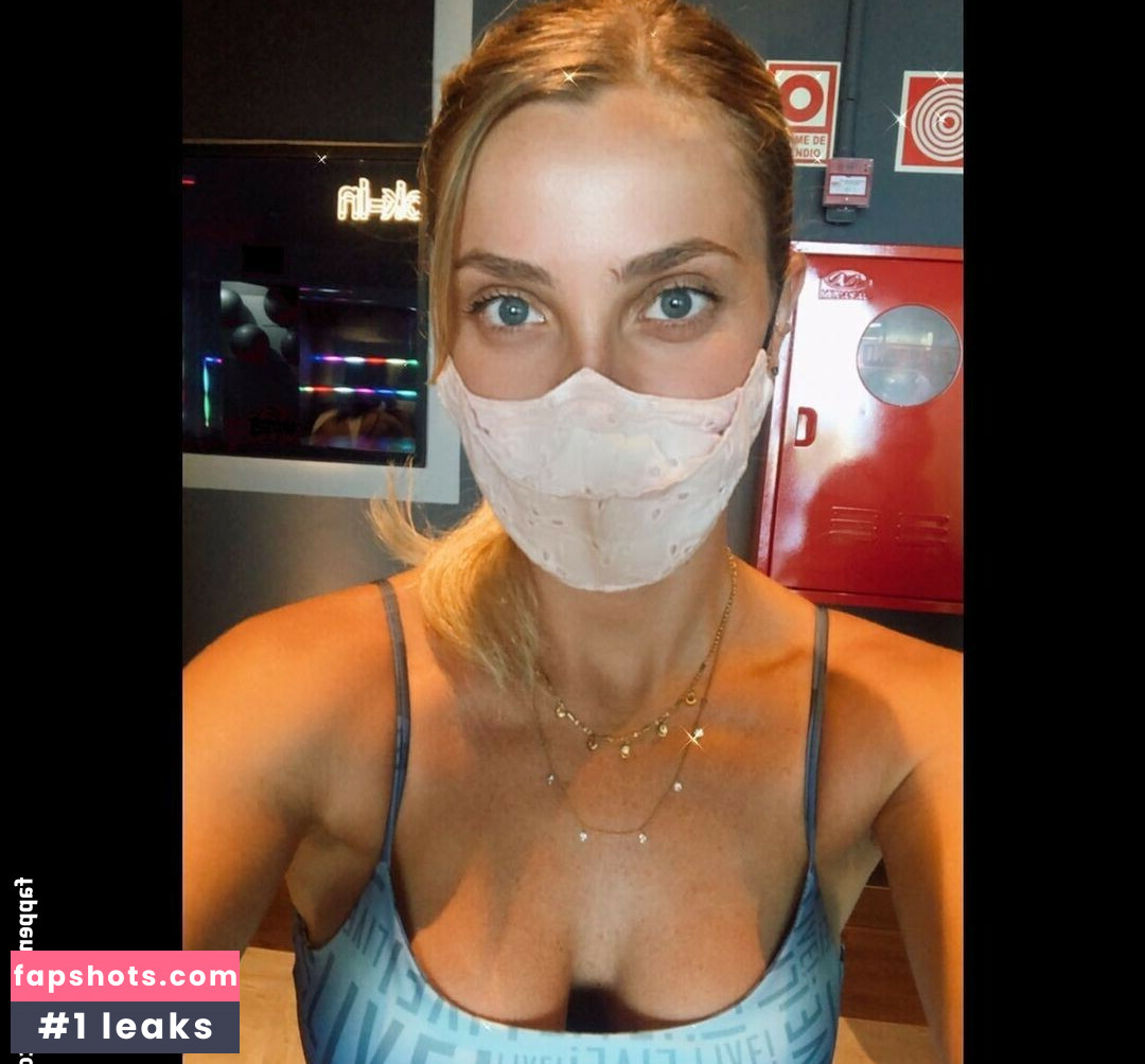 Fernanda Colombo gallery photo #29