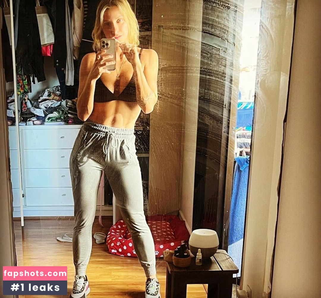 Fernanda Colombo gallery photo #32