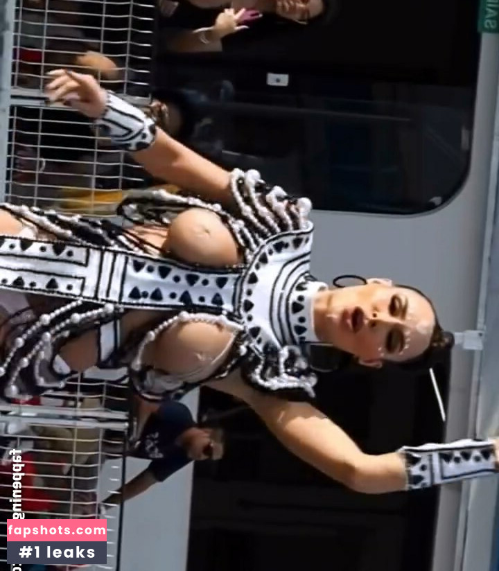 Fernanda Lacerda gallery photo #12