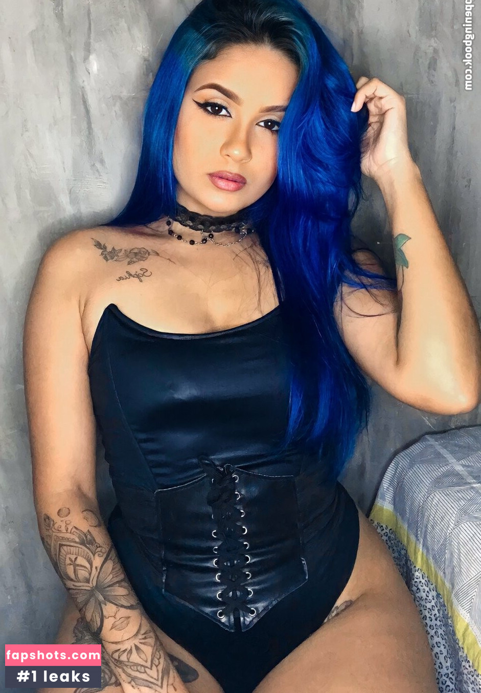 Fernanda Santos gallery photo #2