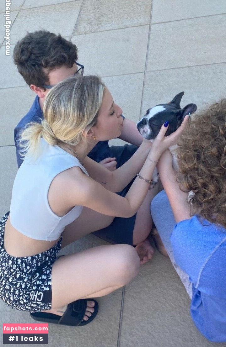 Fernanda Schneider gallery photo #31