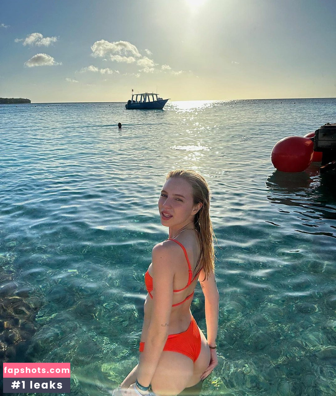 Fernanda Schneider gallery photo #78