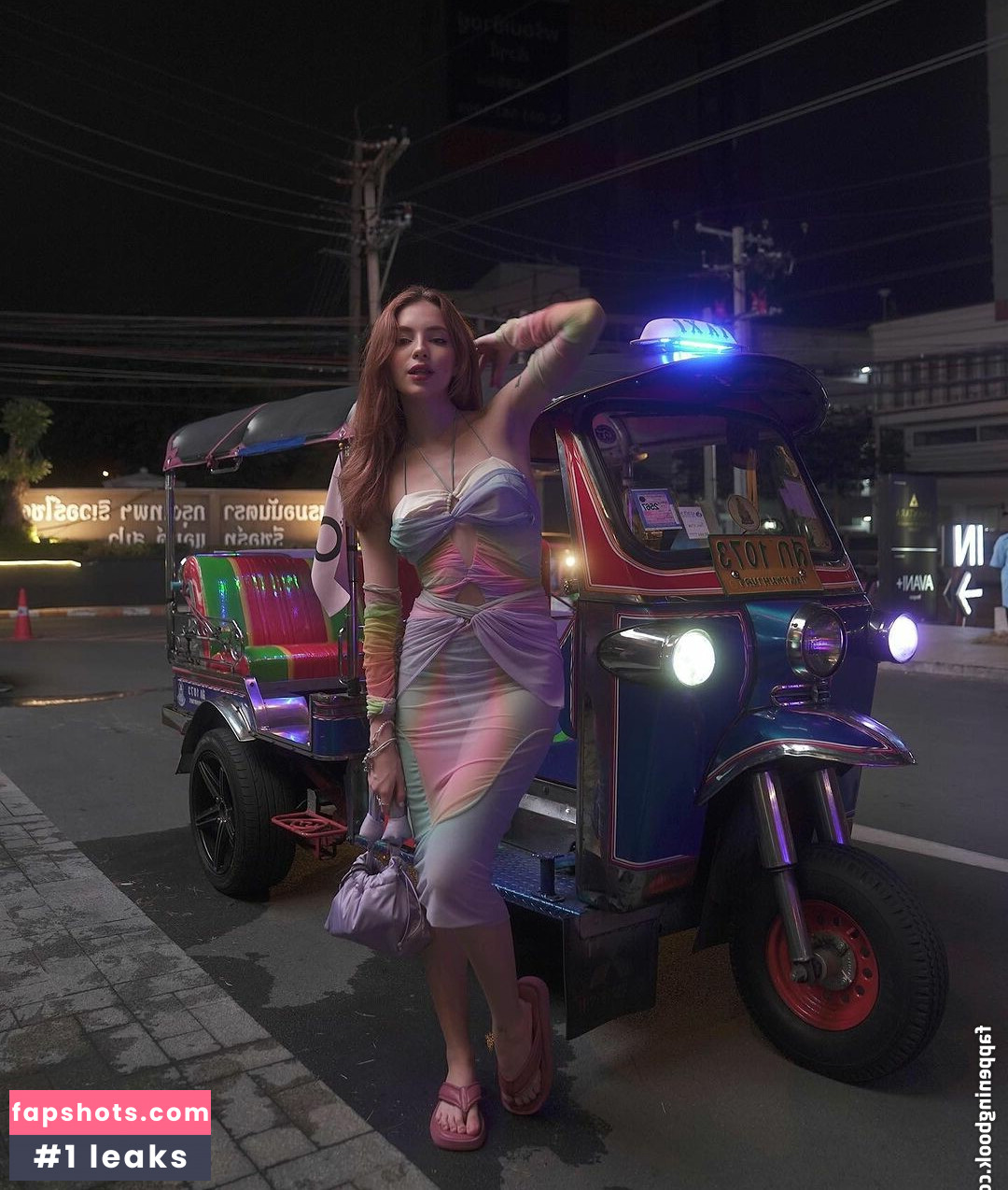 Fernanda Schneider gallery photo #89