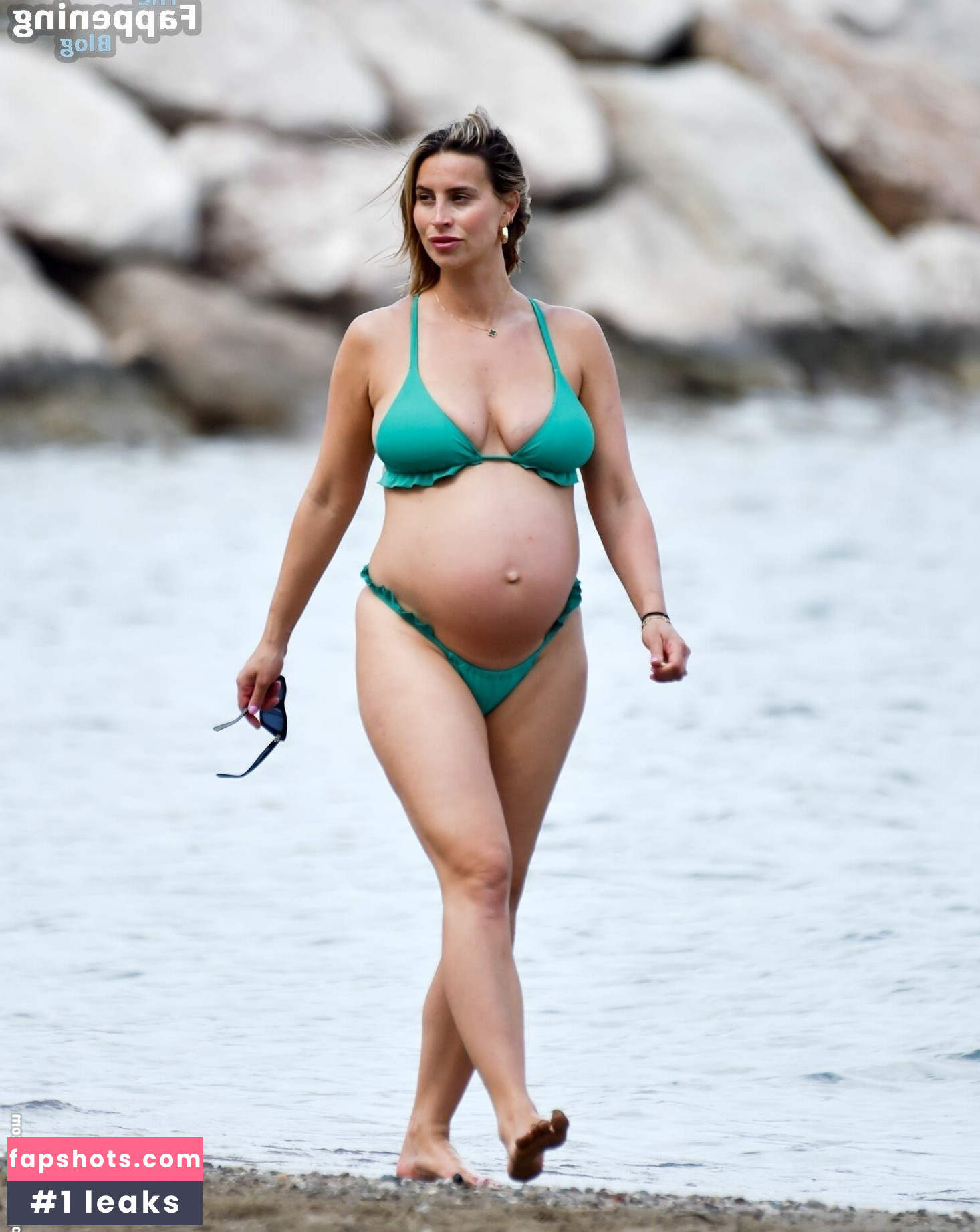Ferne McCann gallery photo #17