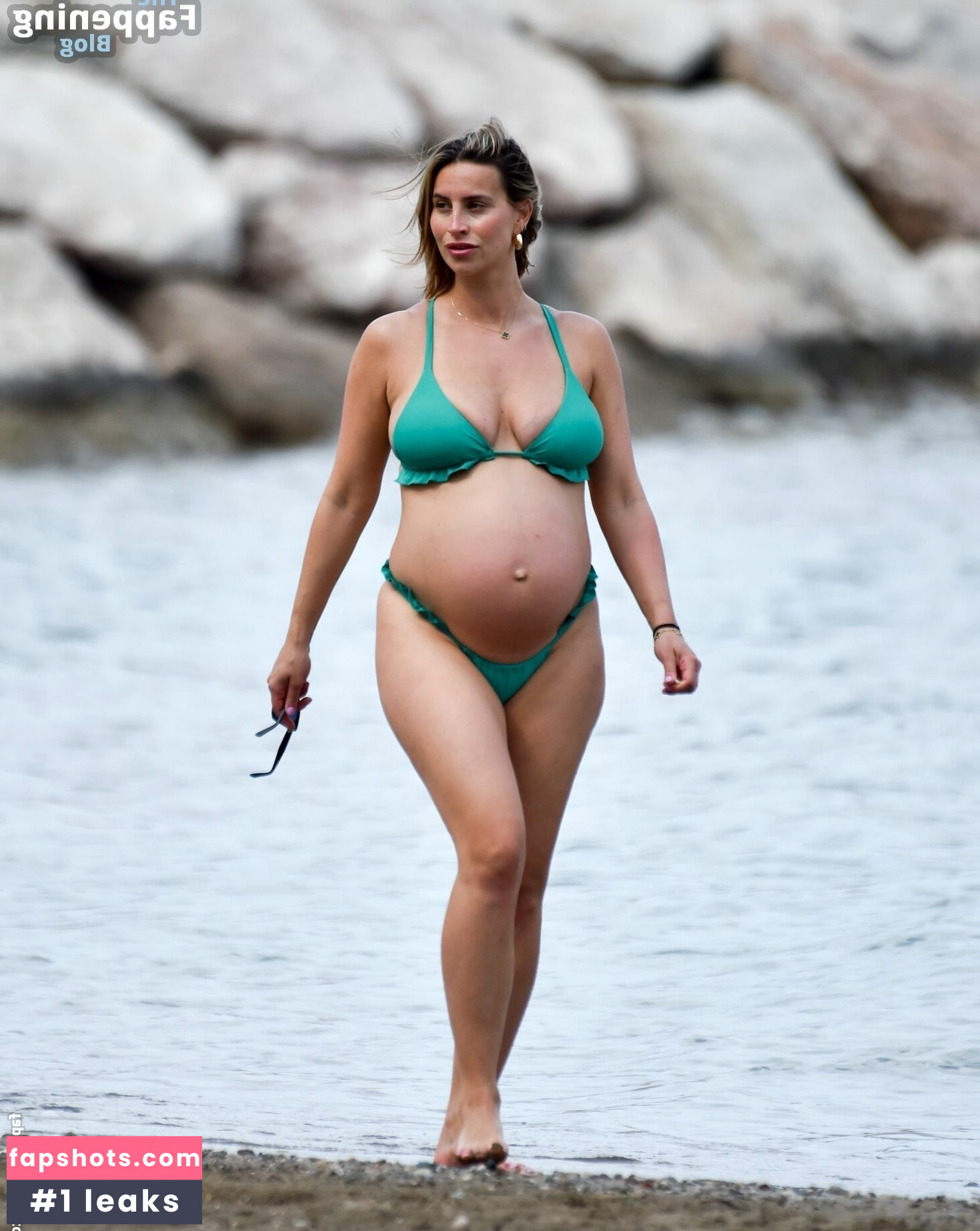 Ferne McCann gallery photo #18