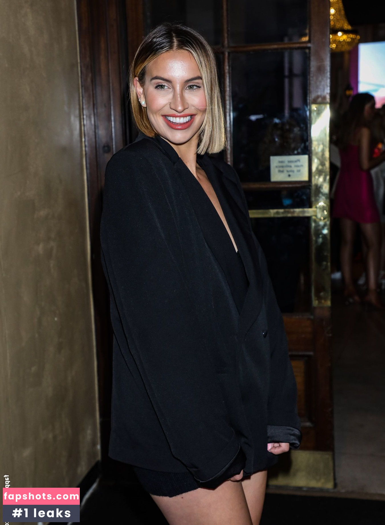 Ferne McCann gallery photo #76