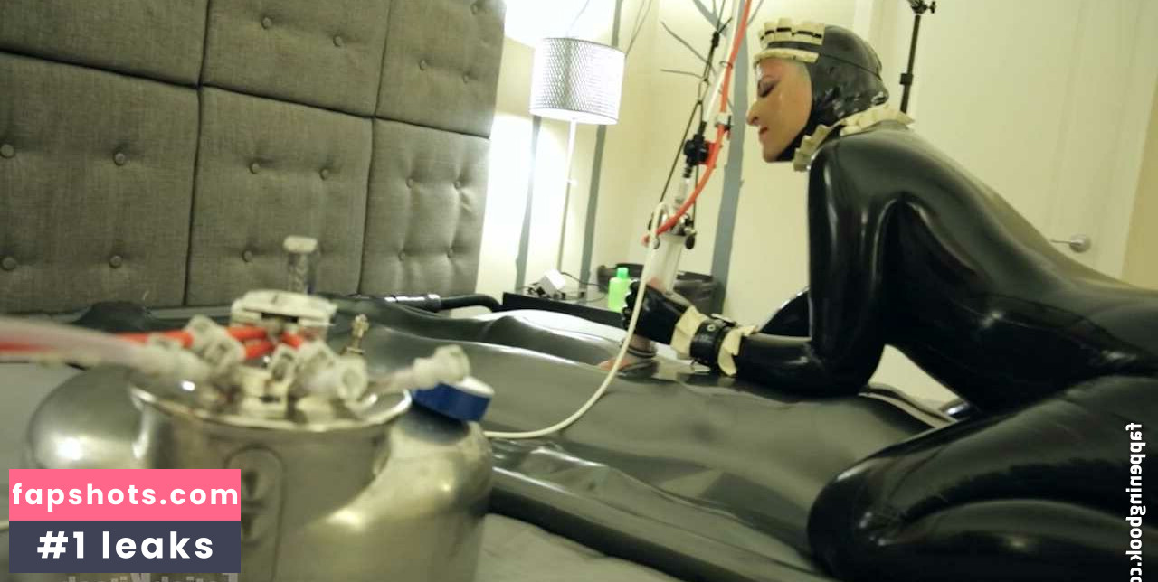 FetishKitsch gallery photo #5