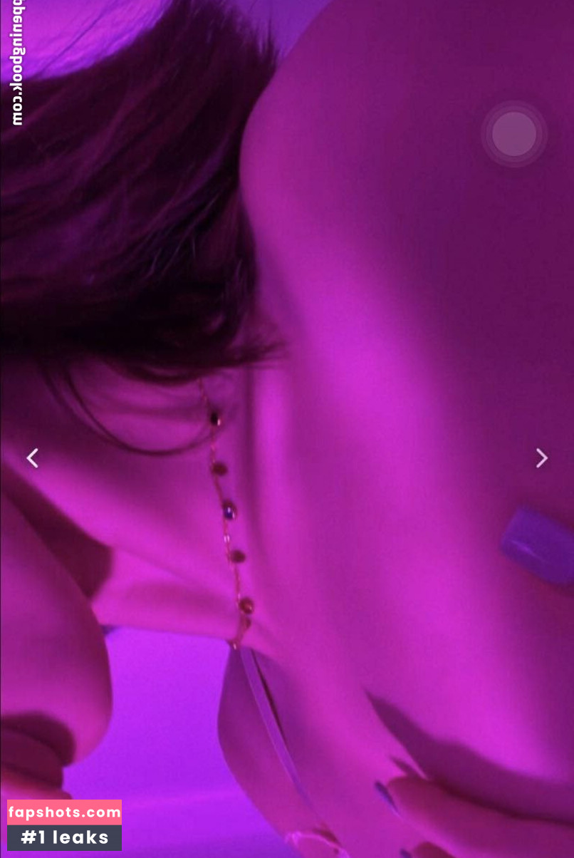 Fifi Rifis gallery photo #13