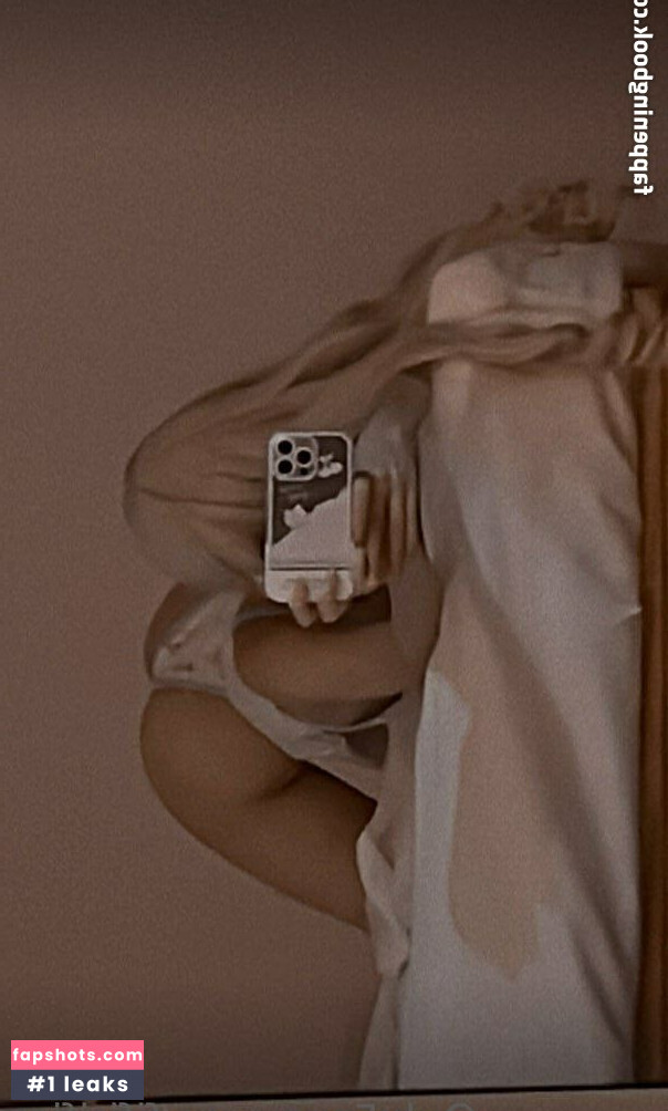 Fifi Rifis gallery photo #10