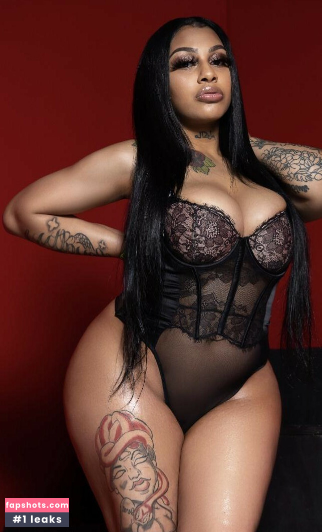 fineassyonna gallery photo #5