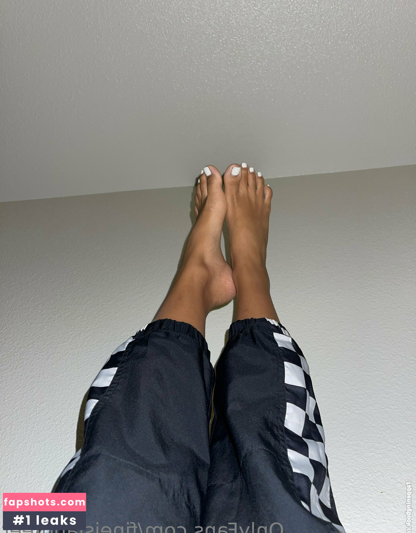 fineislandfeet Nude Leaks OnlyFans Photos #9 - LeakJerk
