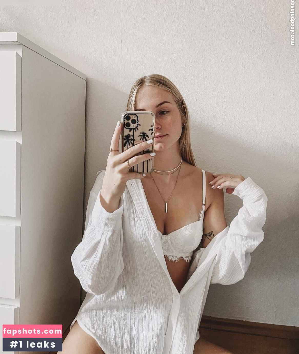 Finja and Svea gallery photo #5