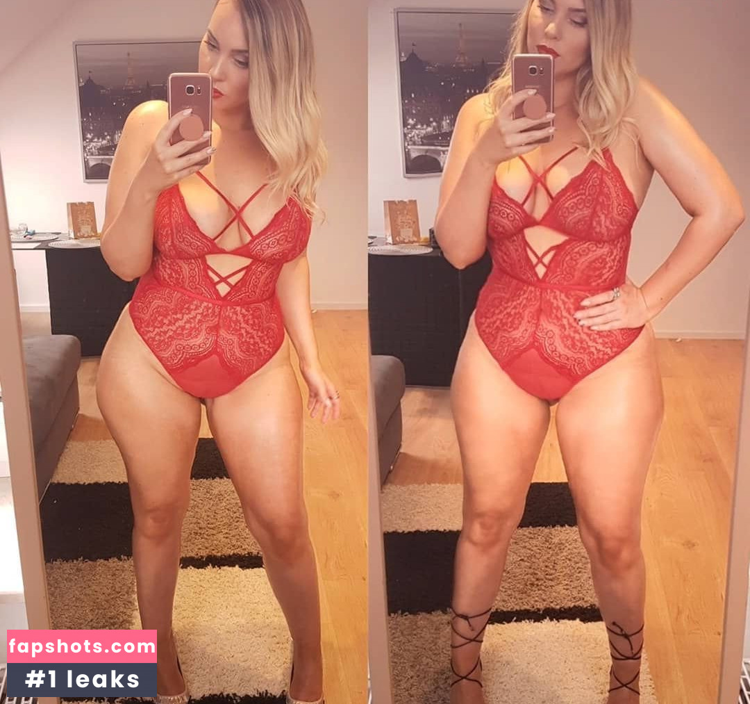 Finya Hohner gallery photo #7