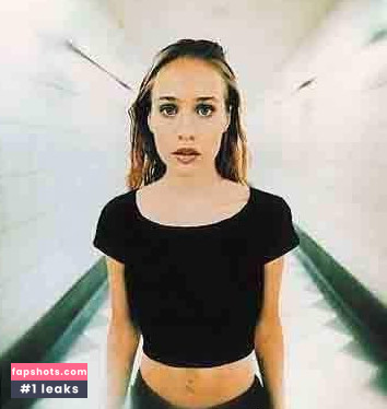 Fiona Apple gallery photo #3
