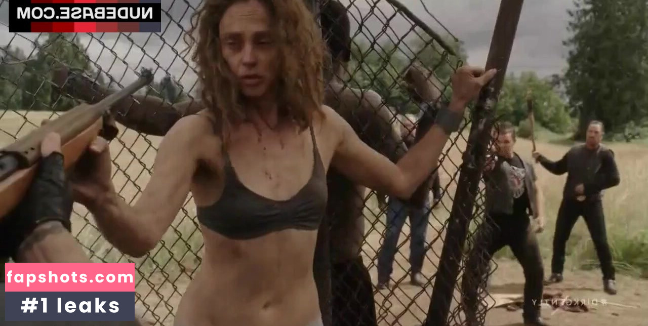 Fiona Dourif gallery photo #2