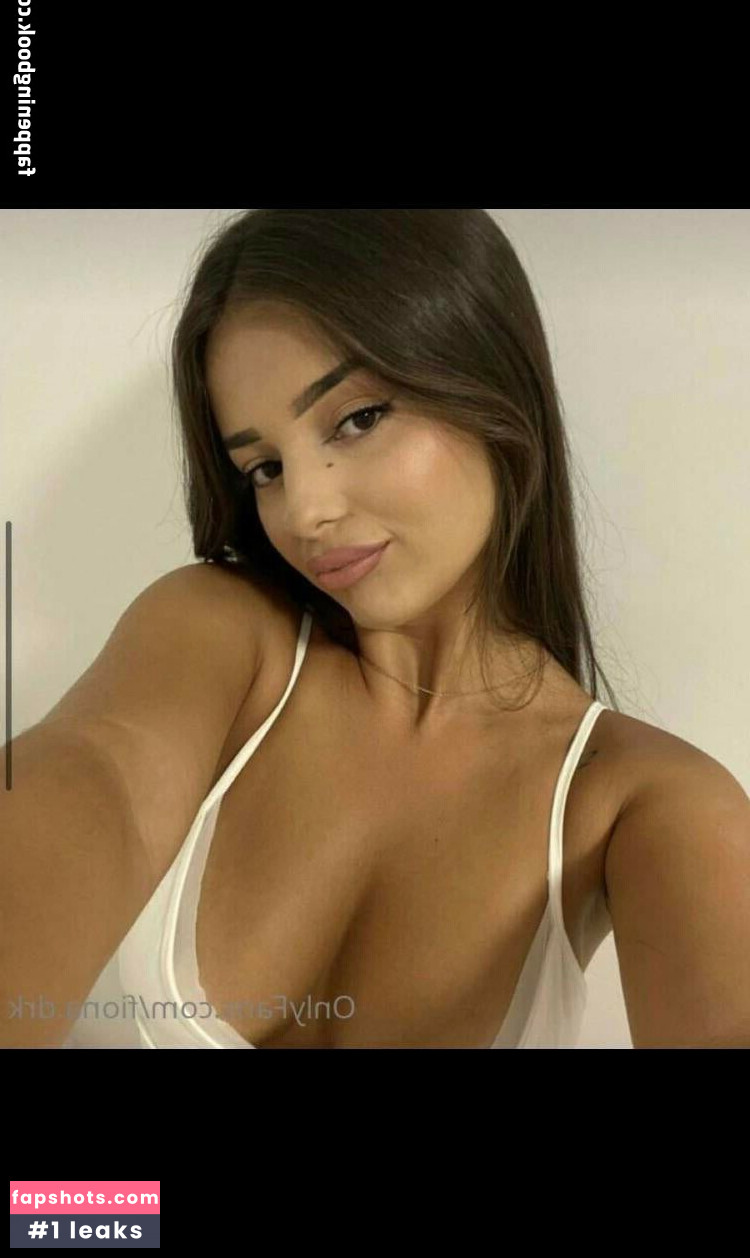 Fiona Duraku gallery photo #16