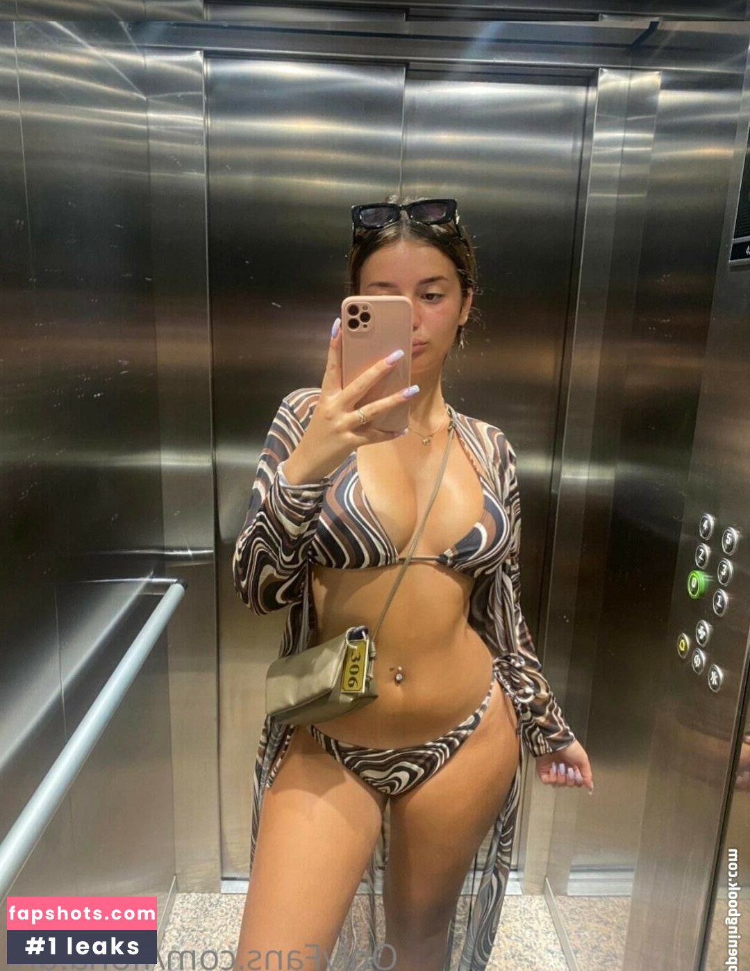 Fiona Duraku gallery photo #25