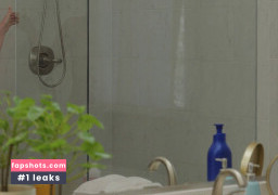 Fiona Frost gallery photo #58