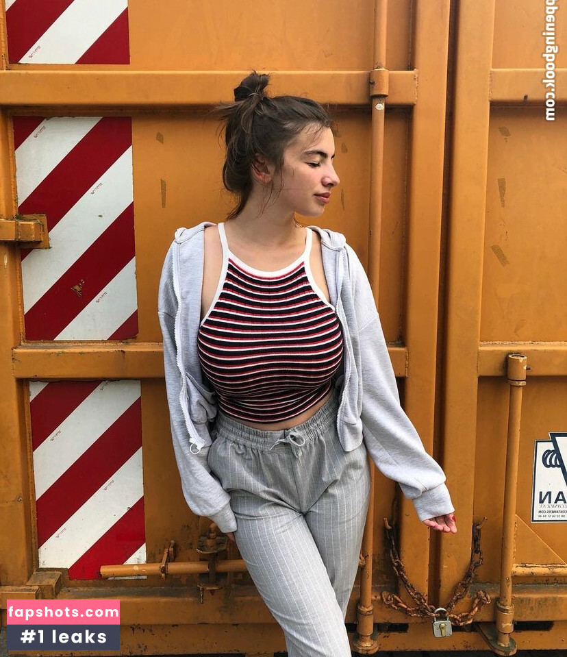 Fiona gallery photo #8