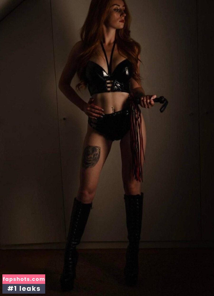 Fit Meli 007 nude babe gallery