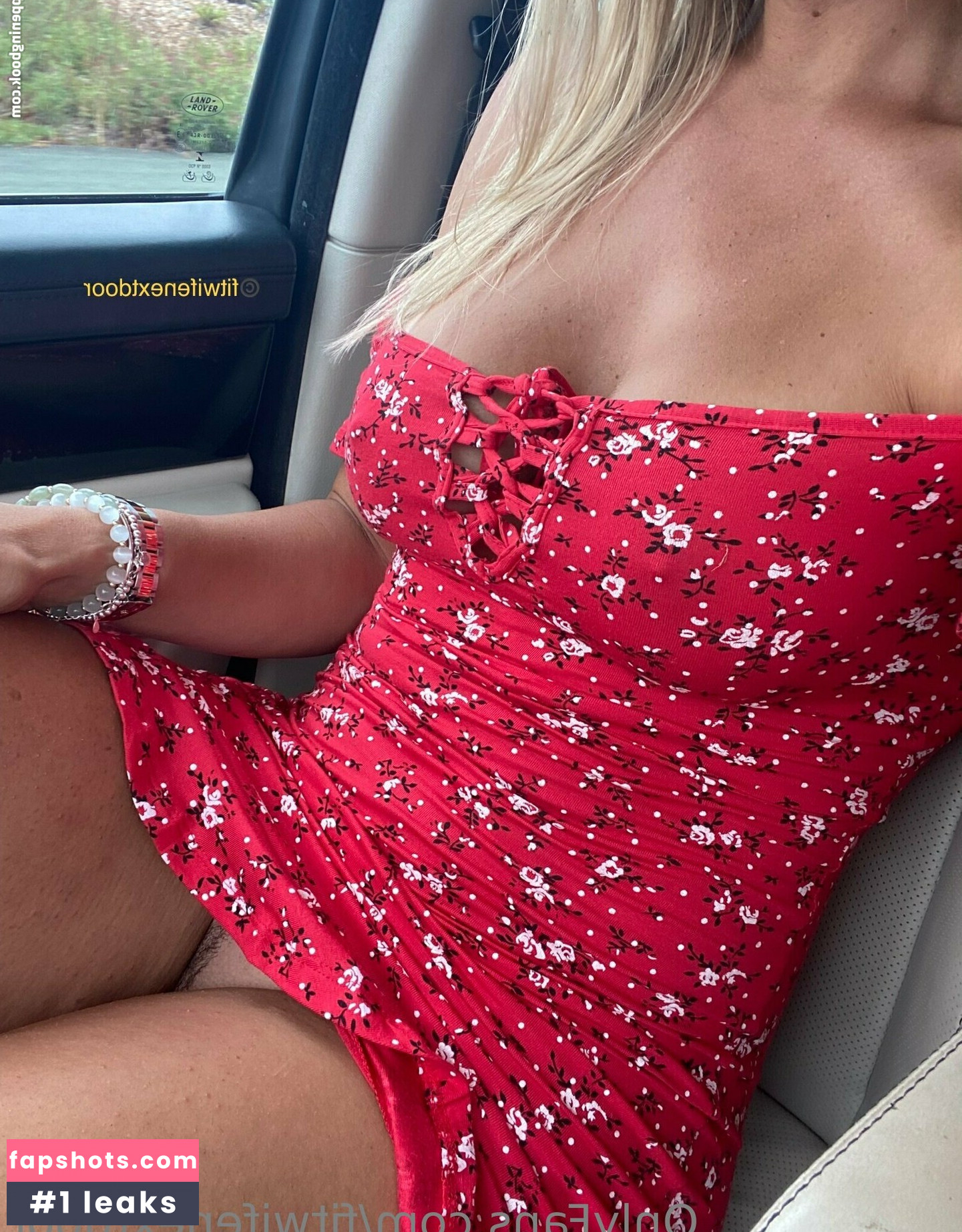 fitwifenextdoor gallery photo #2