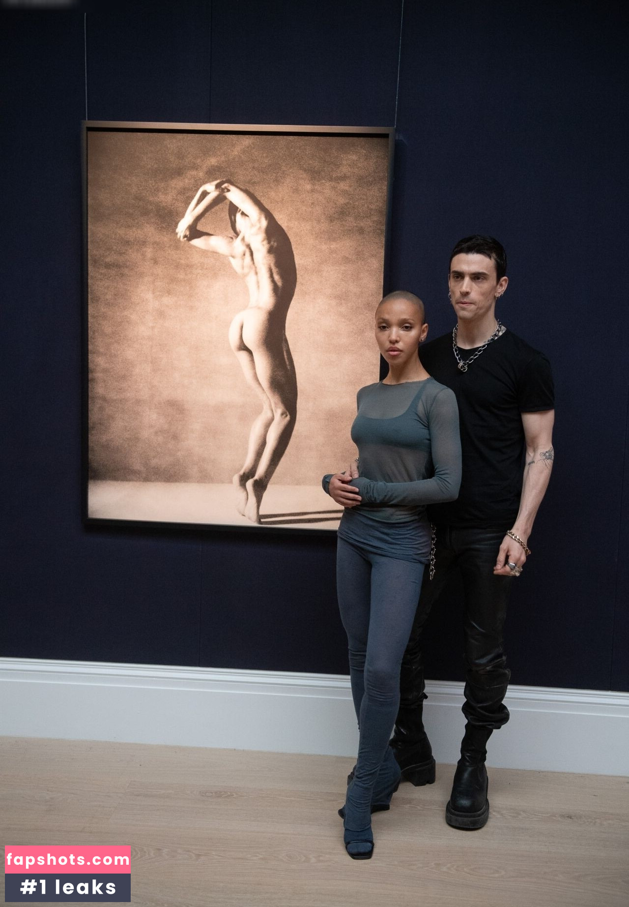 FKA twigs gallery photo #101