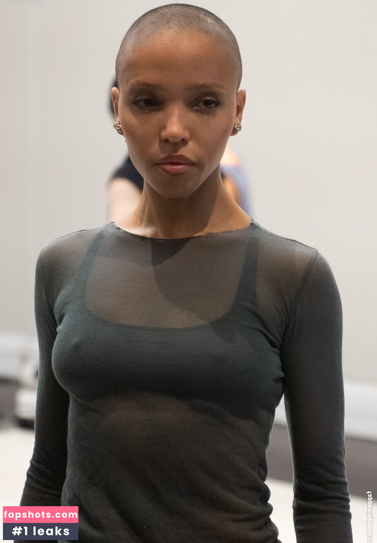 FKA twigs gallery photo #107