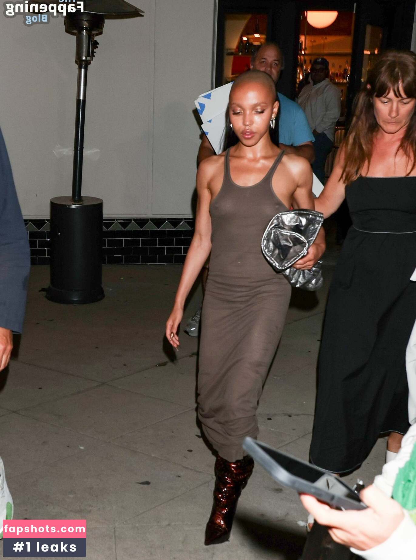 FKA twigs gallery photo #120