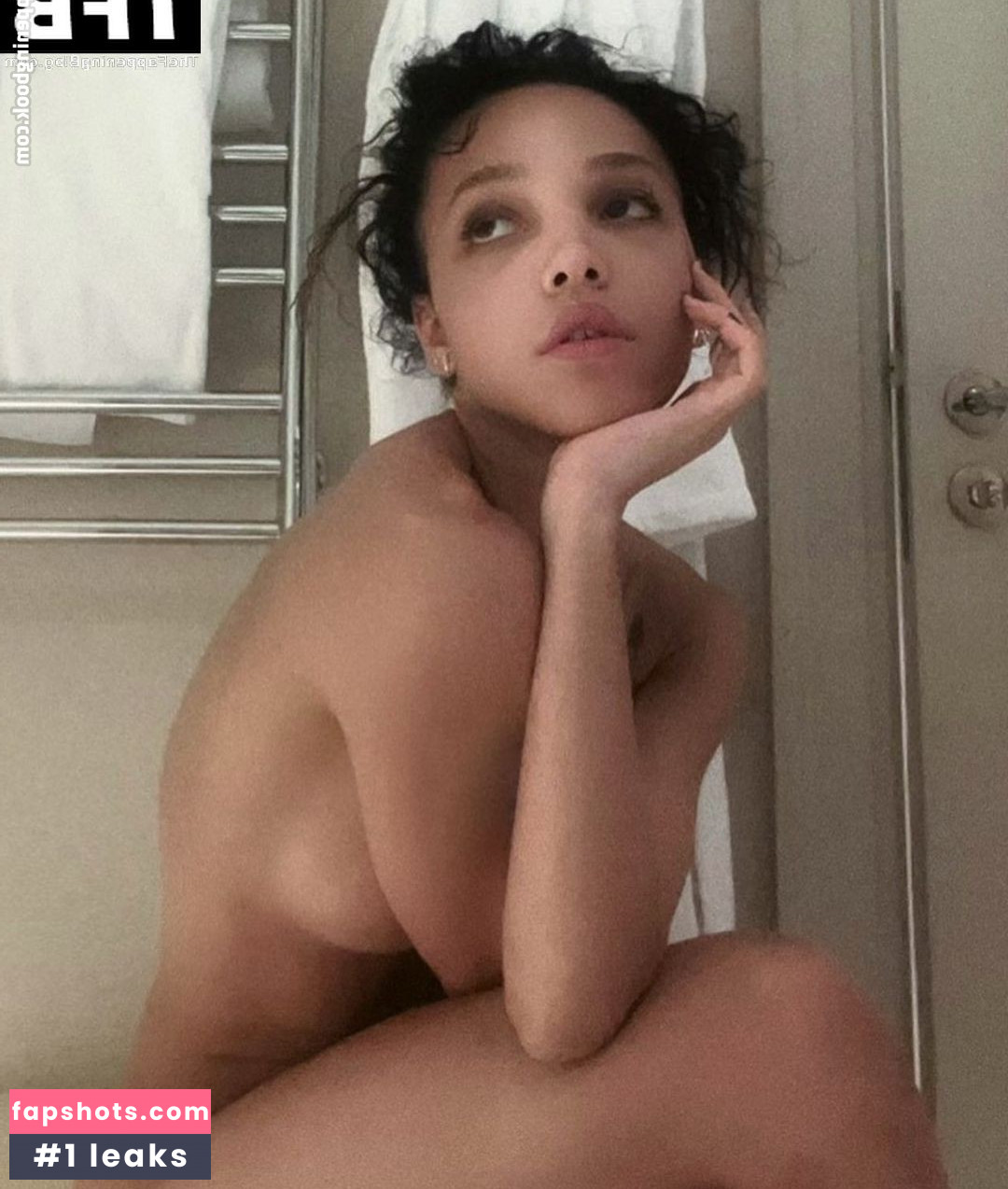 FKA twigs gallery photo #208