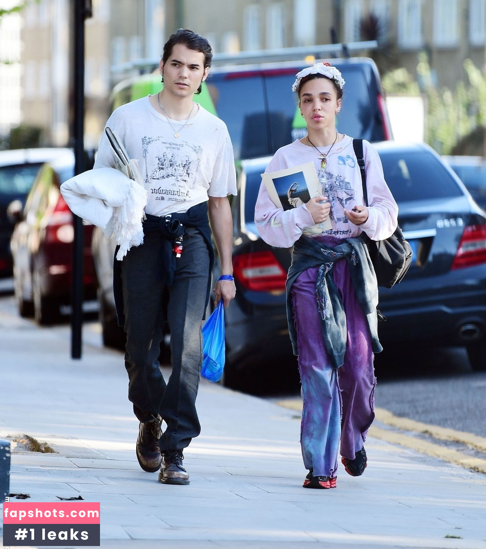 FKA twigs gallery photo #226