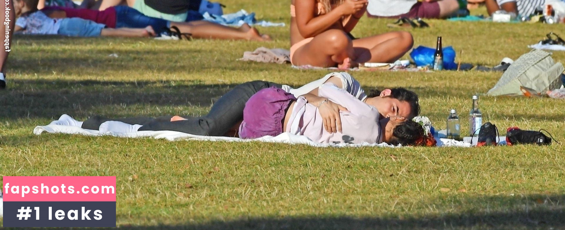 FKA twigs gallery photo #238