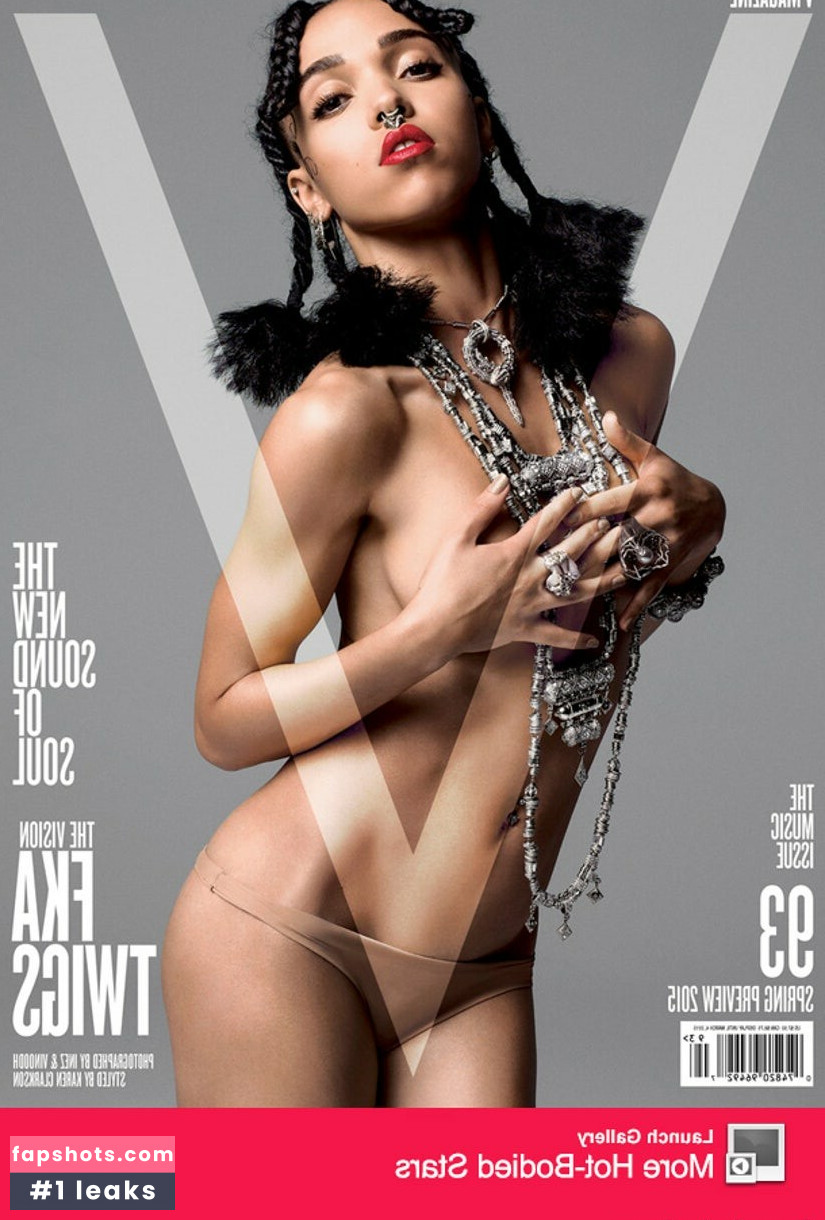 FKA twigs gallery photo #25