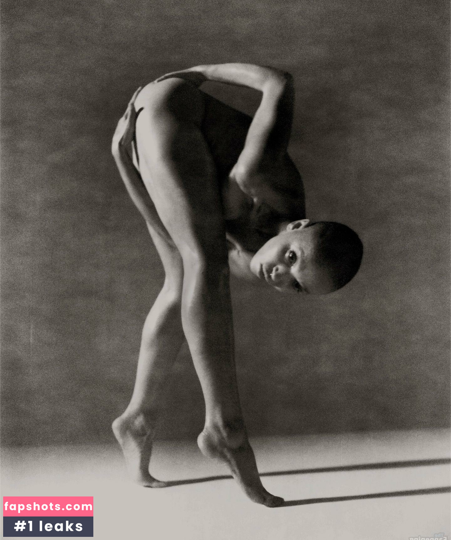 FKA twigs gallery photo #46