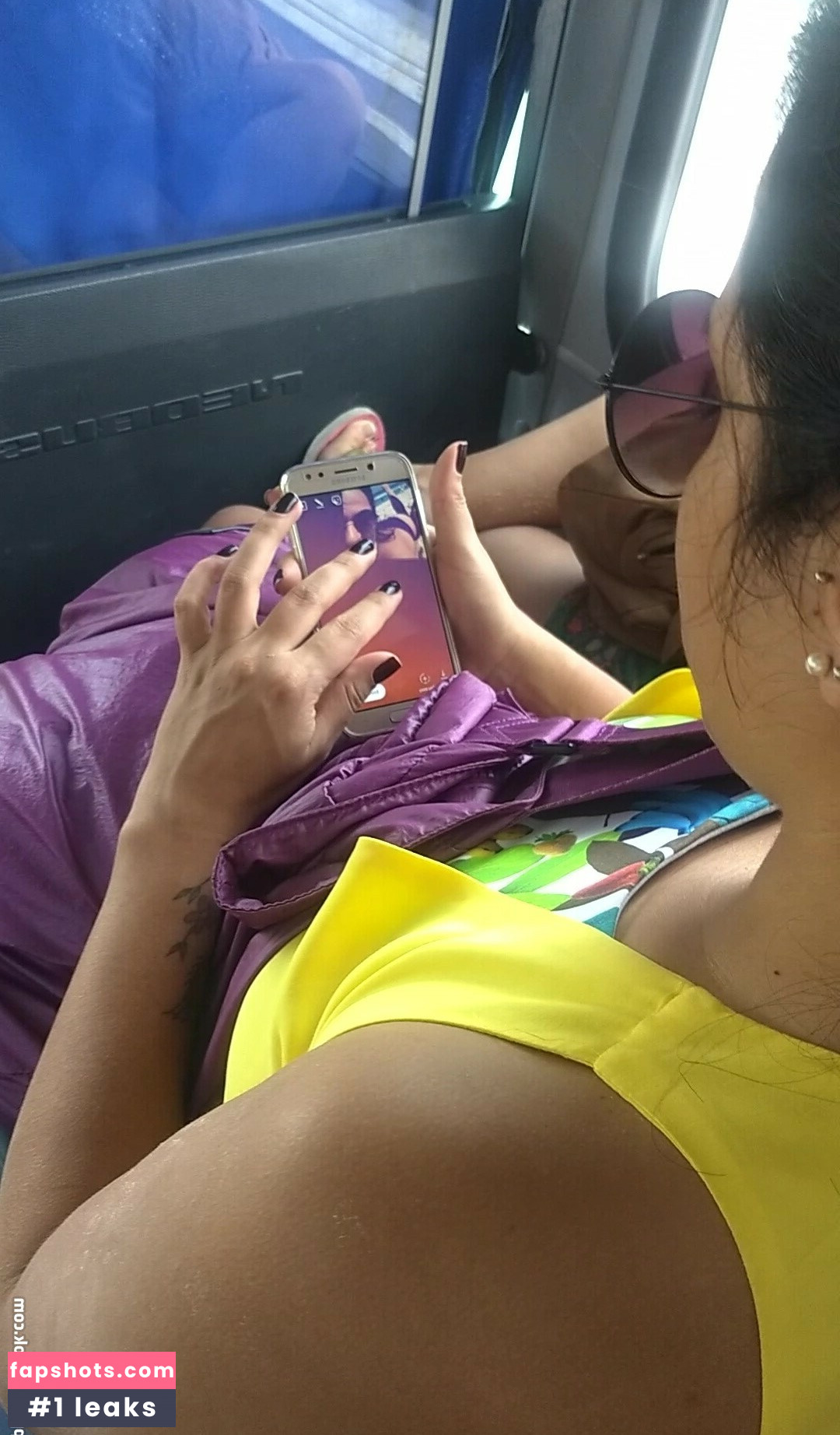 Flagras De Amigas gallery photo #12