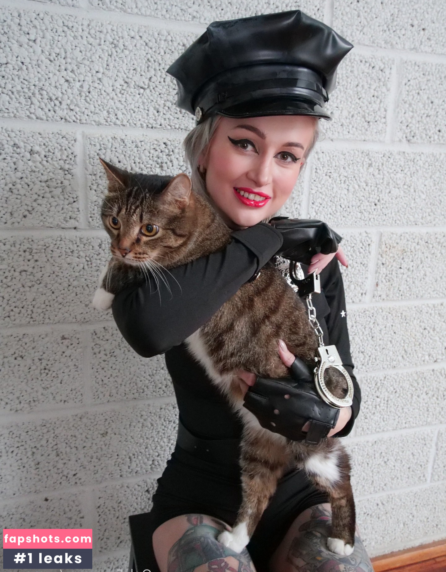 Flame Jade gallery photo #81