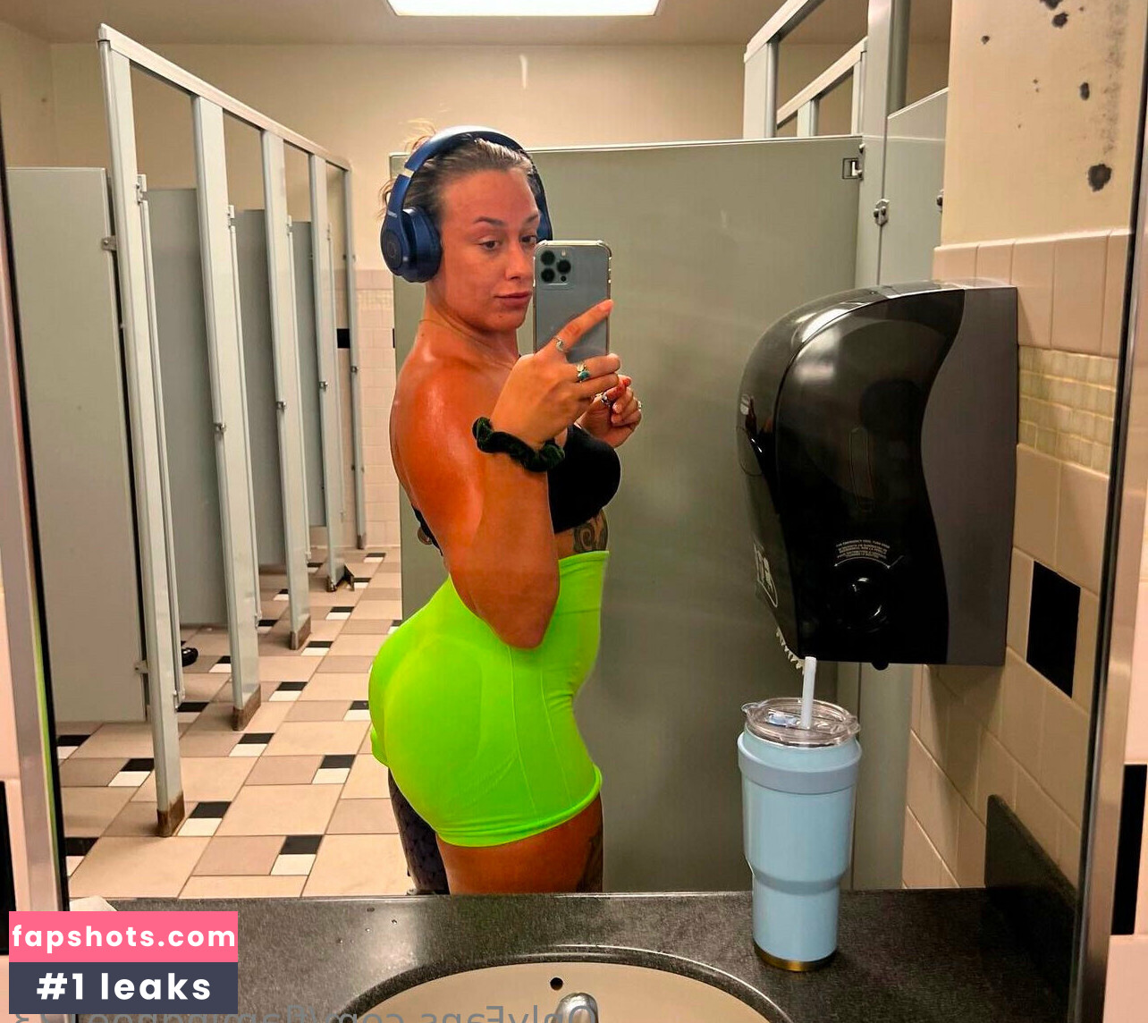 flaminghoe123 Filtración Desnuda OnlyFans Foto #22 - Fapshots