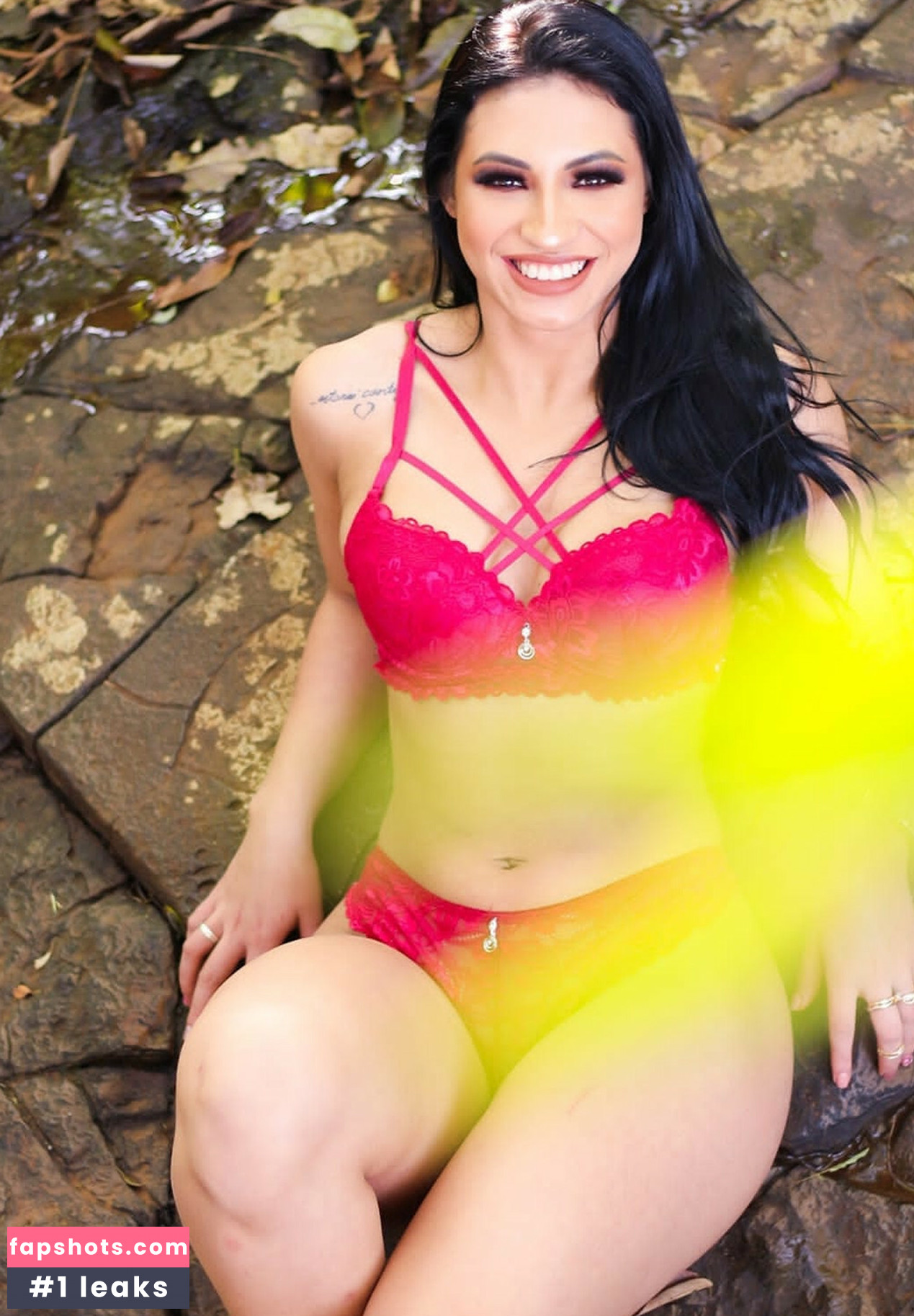 Flávia Antunes gallery photo #5