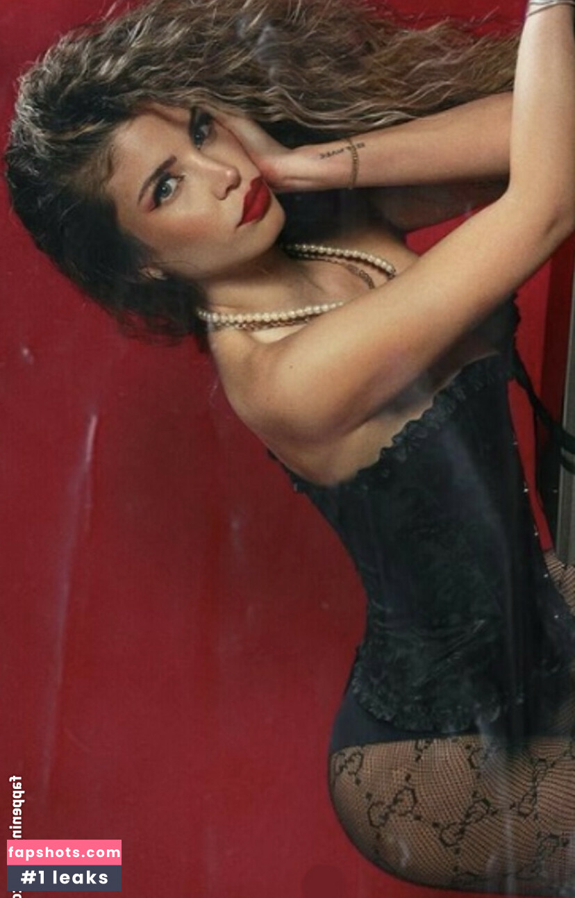 Flavia Laos Urbina gallery photo #31