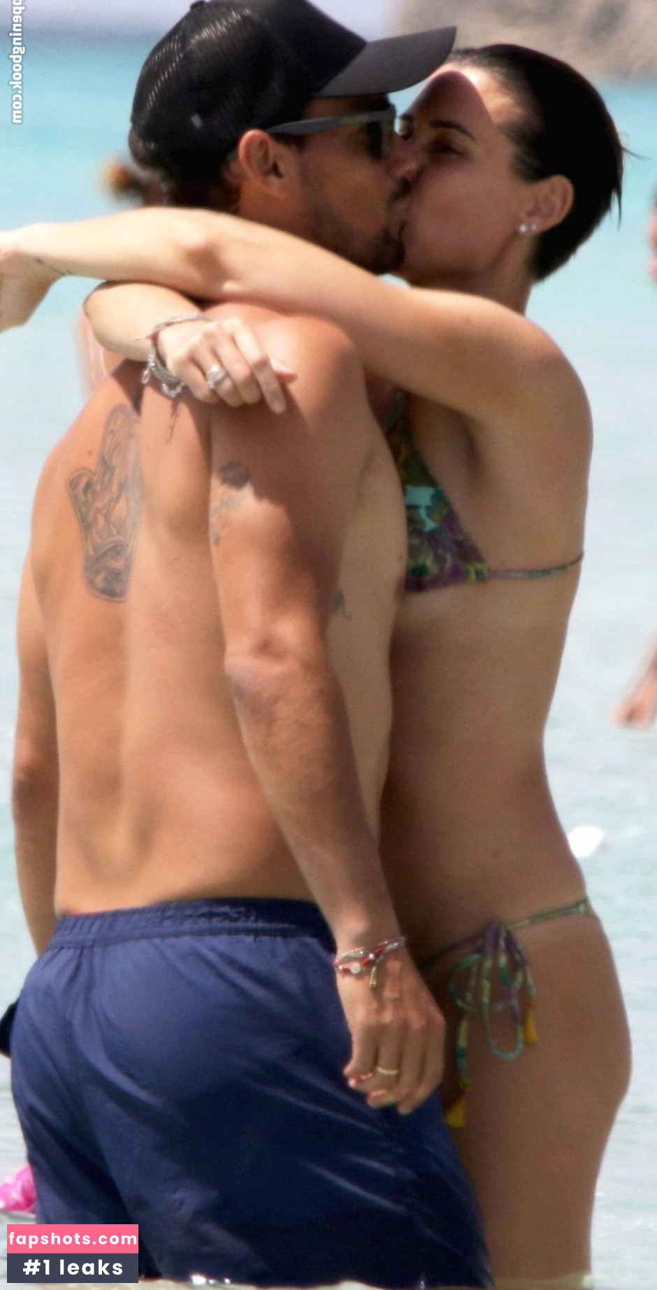 Flavia Pennetta Nude Leaks OnlyFans Photos #11 - LeakJerk